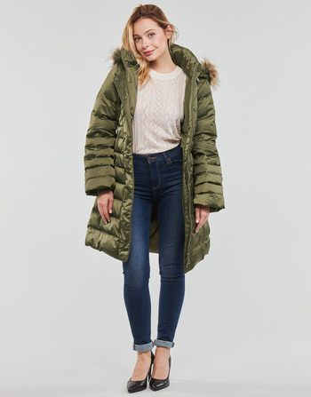 Guess LOLIE DOWN JACKET 卡其色