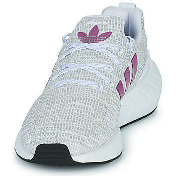 Adidas Originals 阿迪达斯三叶草 SWIFT RUN 22 J 白色
