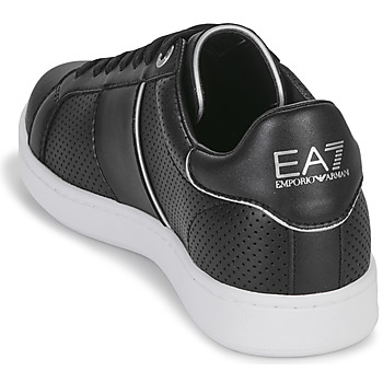 EA7 EMPORIO ARMANI  黑色 / 白色