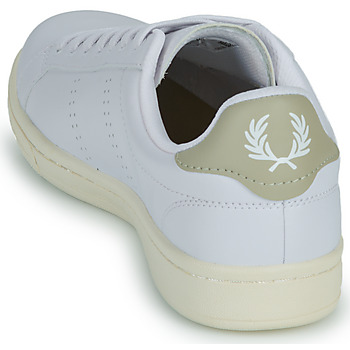 Fred Perry B721 LEATHER 白色
