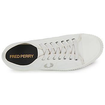 Fred Perry B4365 Hughes Low Canvas 浅米色